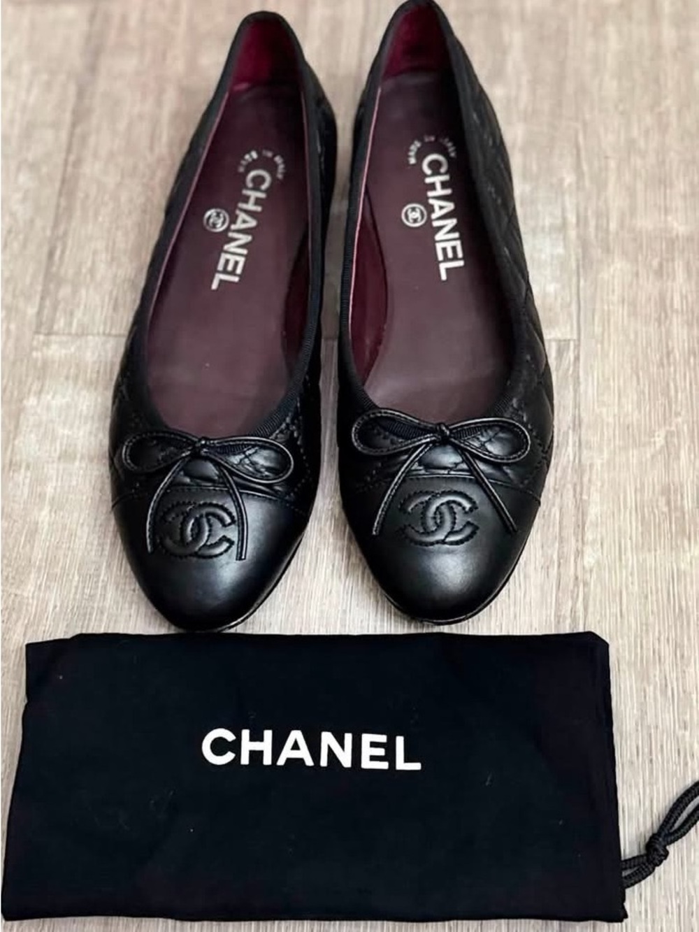 CHANEL Black Quilted Leather Ballet Flats with CC Medallion